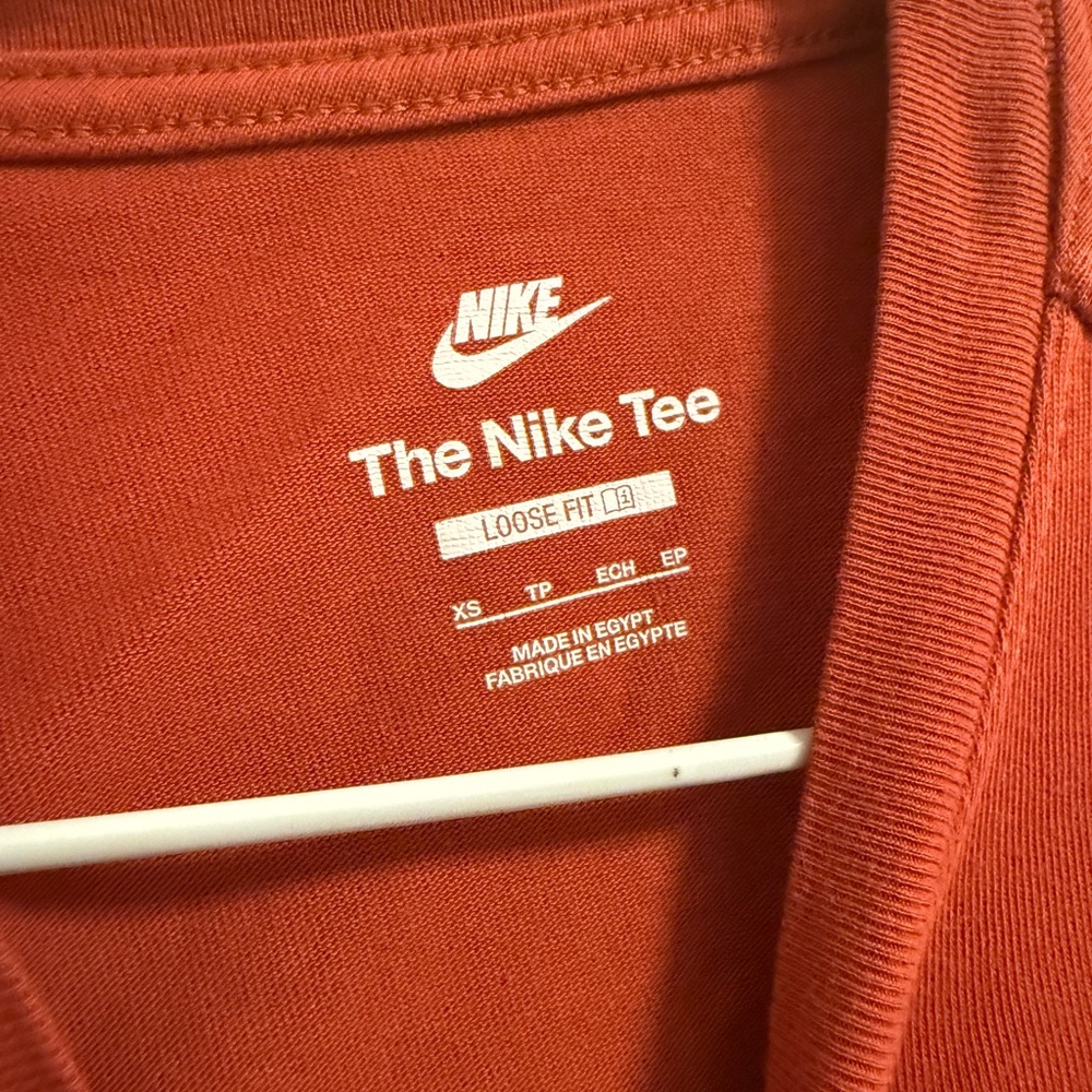 Nike Rust Red Tee - Picture 2 of 3